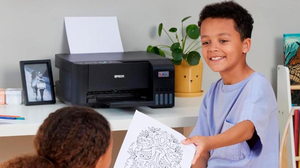 Amazon hunde el precio de la impresora multifunción que necesitas en casa ¡y 3 años de tinta gratis!