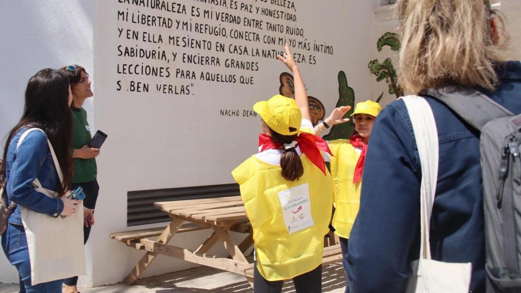 Actividades en el colegio Emilia Olivares.