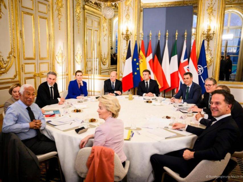 Los líderes europeos, reunidos este lunes en el Elíseo por Macron para discutir la respuesta a la crisis de Ucrania.