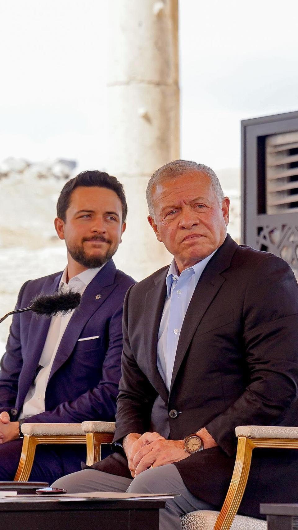 Abdalá junto a su hijo, Hussein, en una imagen de sus redes.