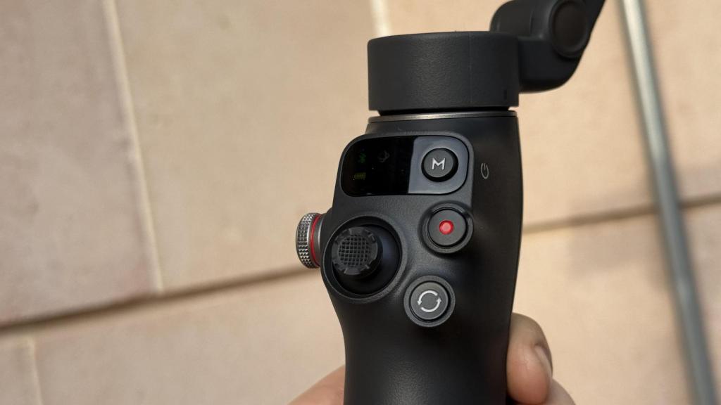 Controles manuales del DJI Osmo Mobile 7P