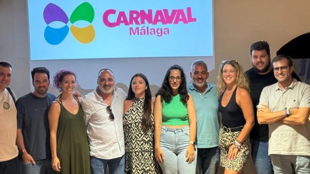 Parte del grupo de Educarnaval, el proyecto con el que el la fiesta de febrero llega a los colegios y universidades.