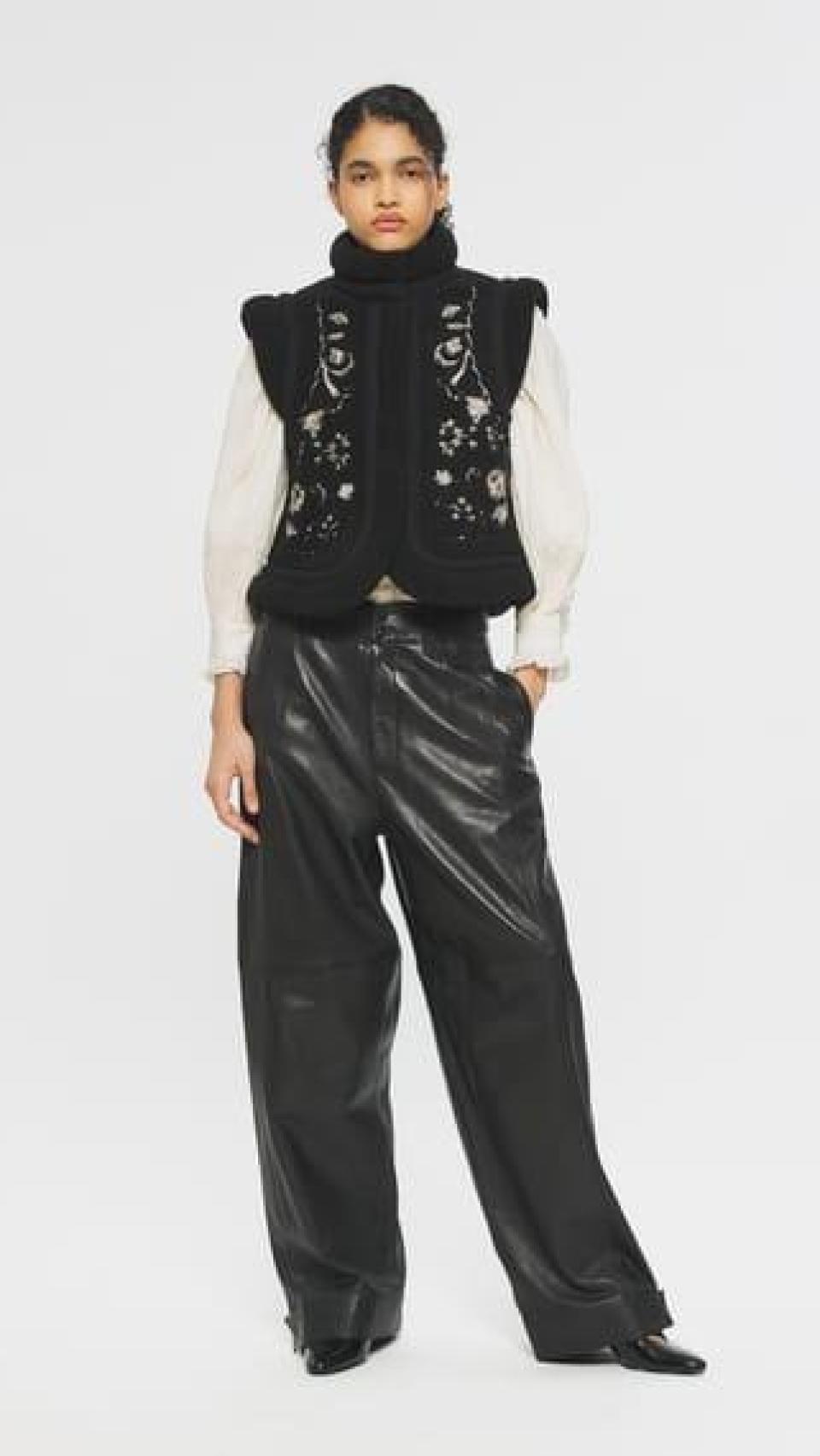 Chaleco bordado Saliba de Antik Batik.