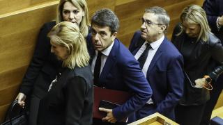 EuropaPress_6343305_presidente_generalitat_valenciana_carlos_mazon_salida_sesion_plenaria_les