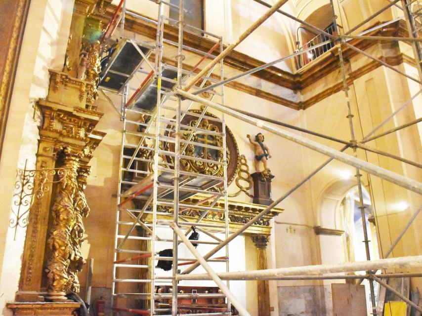 Los andamios en la Iglesia de la Vera Cruz