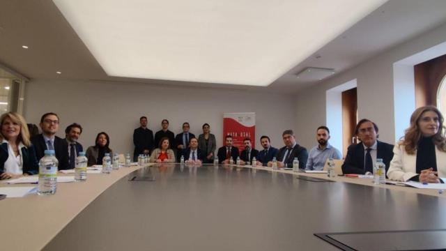 El rector de la Universidad de Salamanca, Juan Manuel Corchado, ha inaugurado en la mañana de hoy el encuentro institucional 'La nueva economía del Español'