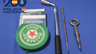 Herramientas intervenidas al ladrón por la Policía Nacional