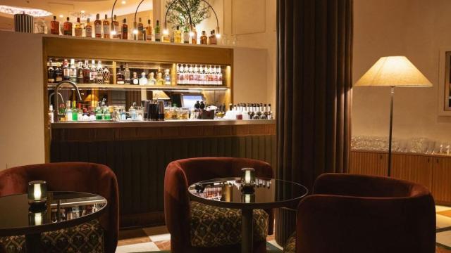 Vista del bar El Anfitrión de Neptuno, en Madrid.