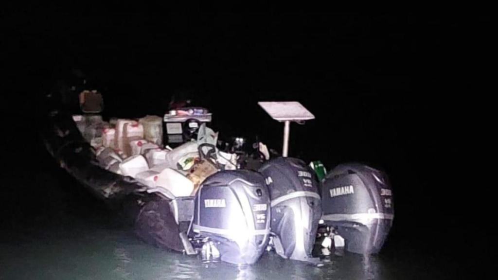 Vista de la narcolancha incautada en Guadalmar.