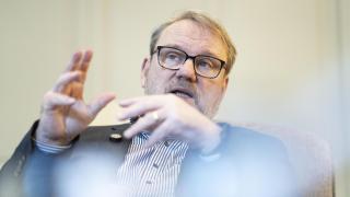 Wolfgang Münchau, periodista económico, durante su entrevista con EL ESPAÑOL en la Fundación Rafael del Pino.