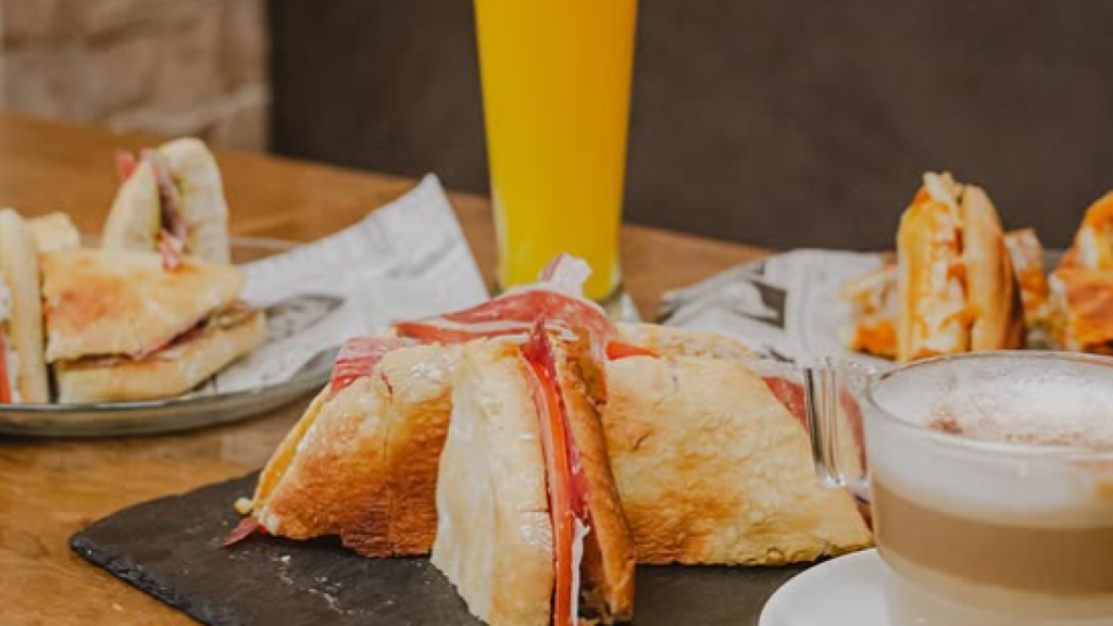 Imagen del desayuno estrella del establecimiento.