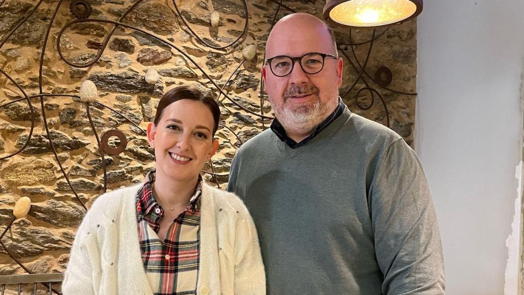 Javier y Anabel, dueños del mesón A Cepa.