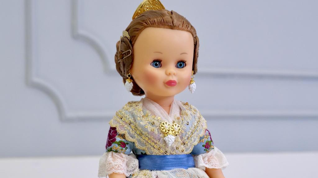 Una Nancy fallera exclusiva. Famosa