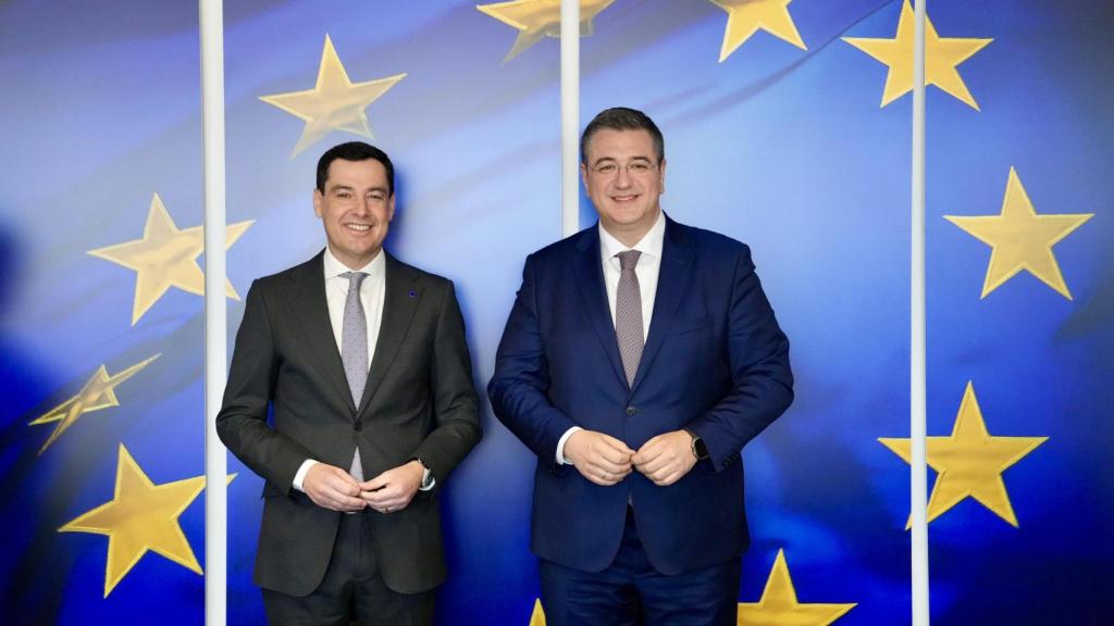 El presidente andaluz junto al comisario de Turismo de la Unión Europea.