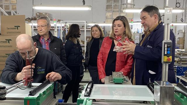 La consejera de Educación en la visita al centro del Oliver