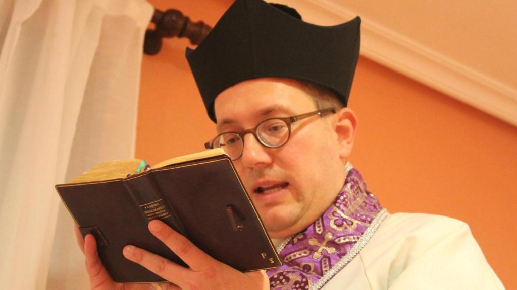 El padre Manuel, nuevo sacerdote de las Monjas cismáticas de Belorado.