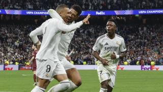 Mbappé celebra su hat-trick contra el Manchester City