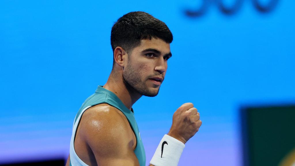 Carlos Alcaraz celebra un punto contra Luca Nardi.