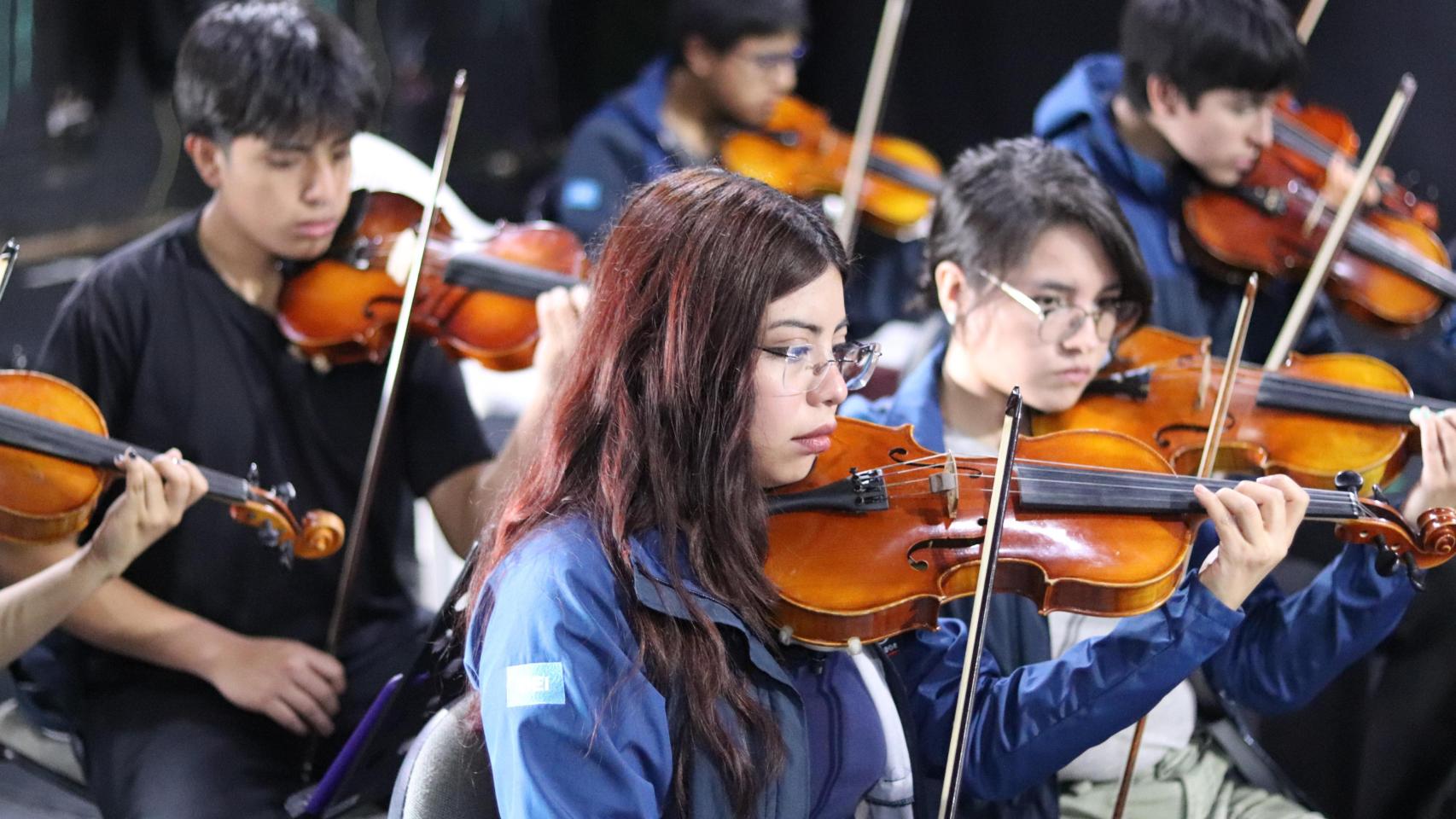 La OEI promueve proyectos culturales, educativos y laborales.