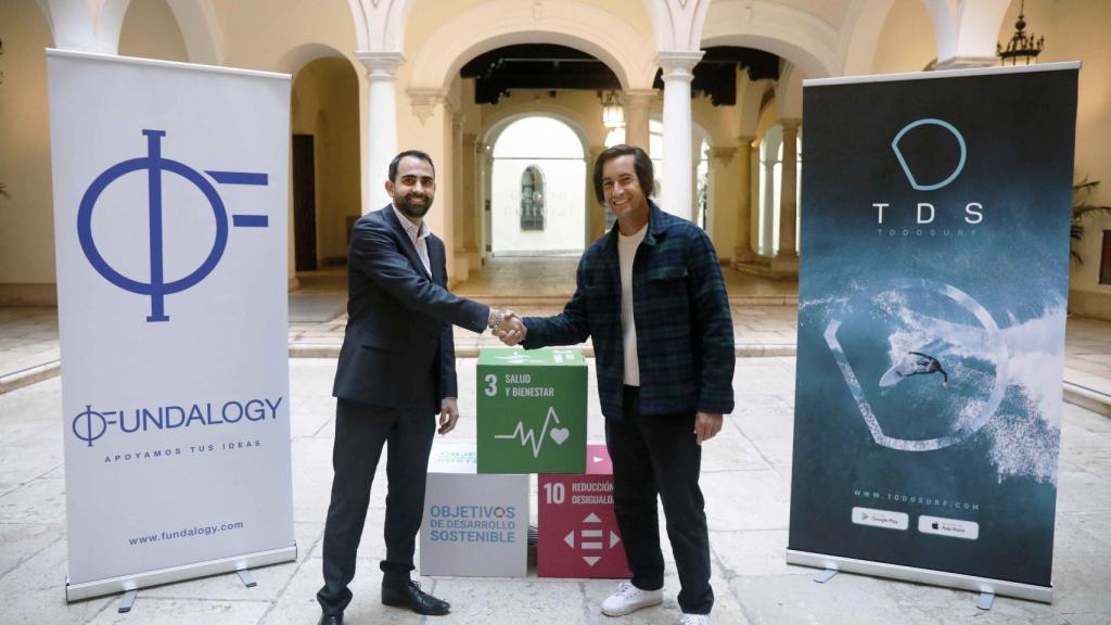 El director general de Fundalogy, Javier de Pro, y el CEO de TodoSurf, Rafael Sánchez.