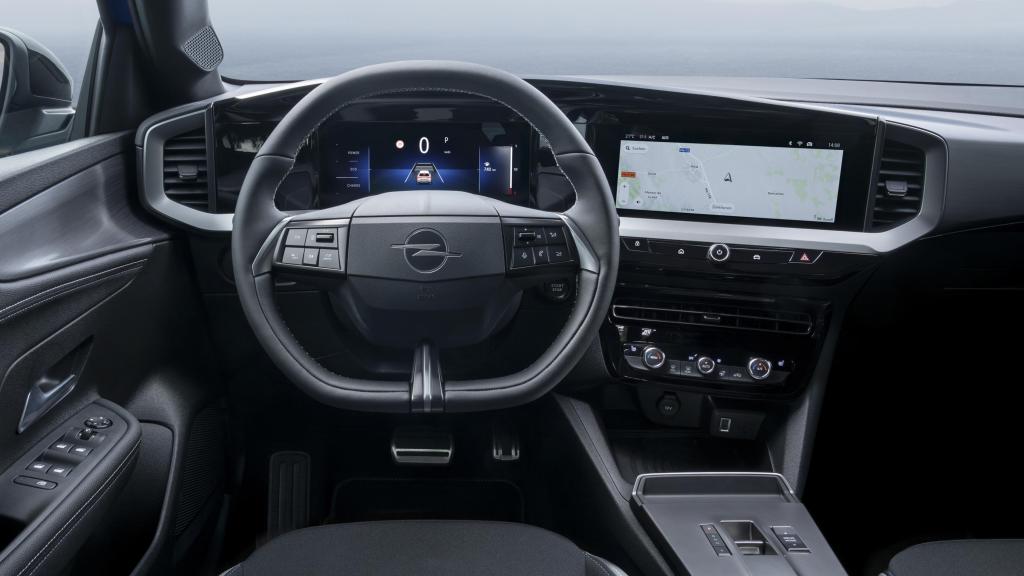 Interior del Opel Mokka Hybrid.