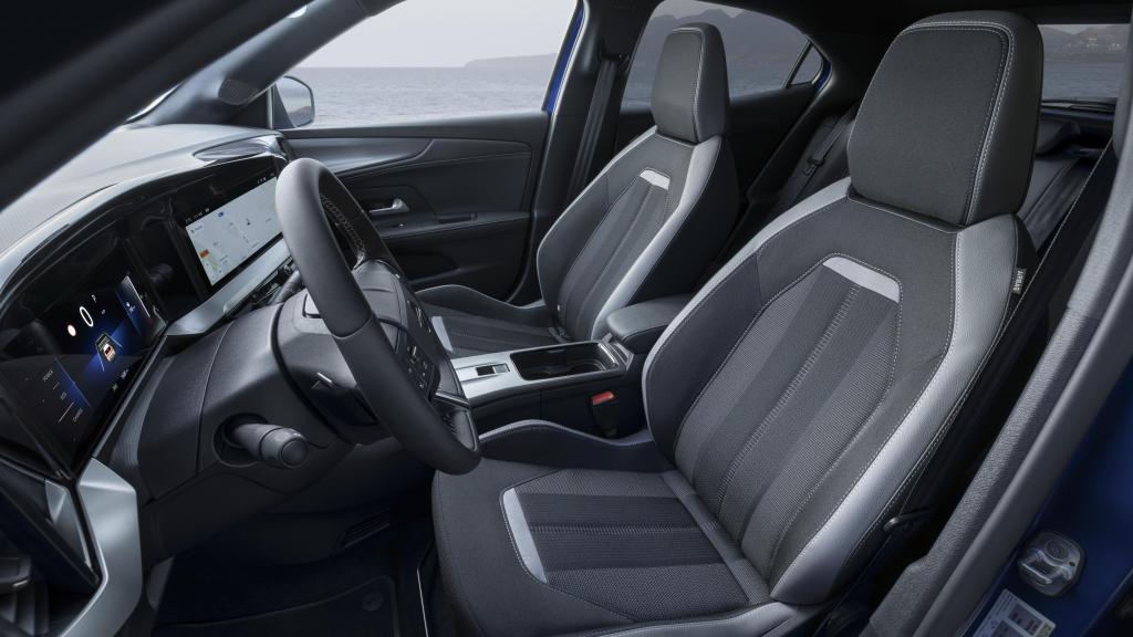 Interior del Opel Mokka Hybrid