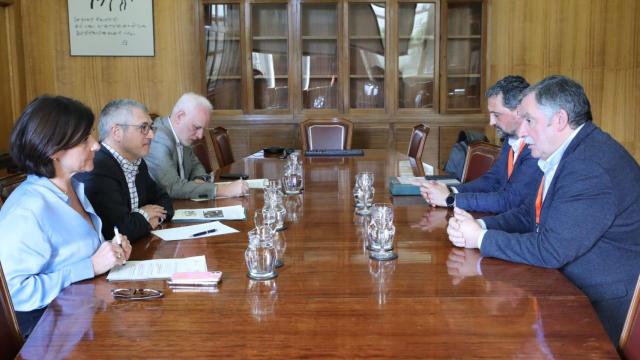 Socialistas de Oleiros (A Coruña) exigen la redacción urgente del plan del borde litoral de la ría