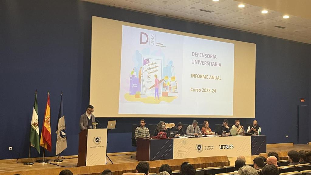 Sesión constitutiva del Claustro.