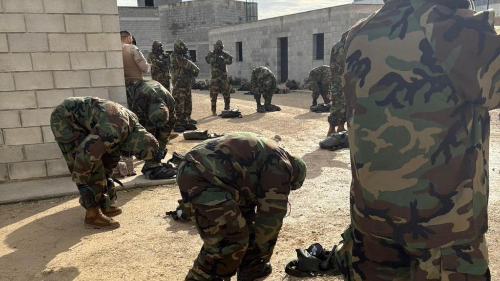 Otra de las imágenes difundidas por el Estado Mayor de la Defensa durante el adiestramiento de los ucranianos en El Retín.