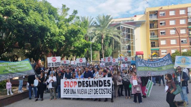Manifestación contra los deslindes de Dénia en noviembre de 2023.