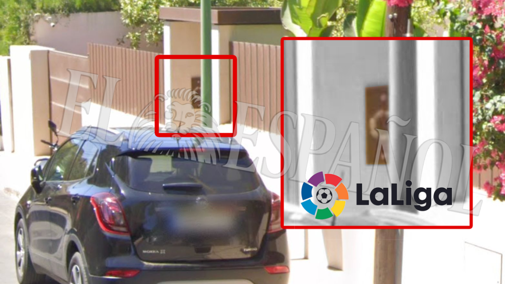 El chalet sede de Talentus y Deportalia con el logo de LaLiga en la puerta