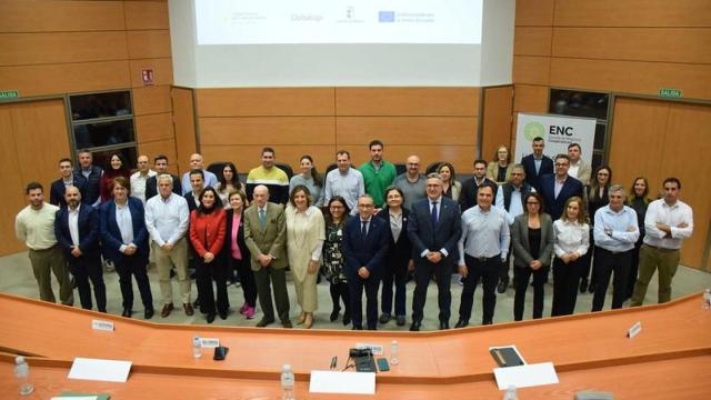 Patricia Franco clausura el primer programa de Alta Dirección de la Escuela de Negocios Cooperativos