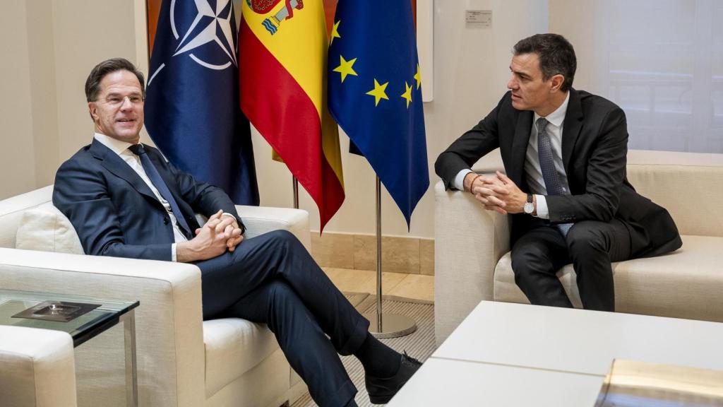 Mark Rutte, secretario general de la OTAN, y Pedro Sánchez, presidente de España.