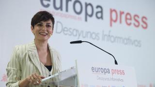 La ministra de Vivienda, Isabel Rodríguez, durante un desayuno informativo de Europa Press, en el Hotel Hyatt Regency Hesperia, a 20 de febrero de 2025, en Madrid (España).