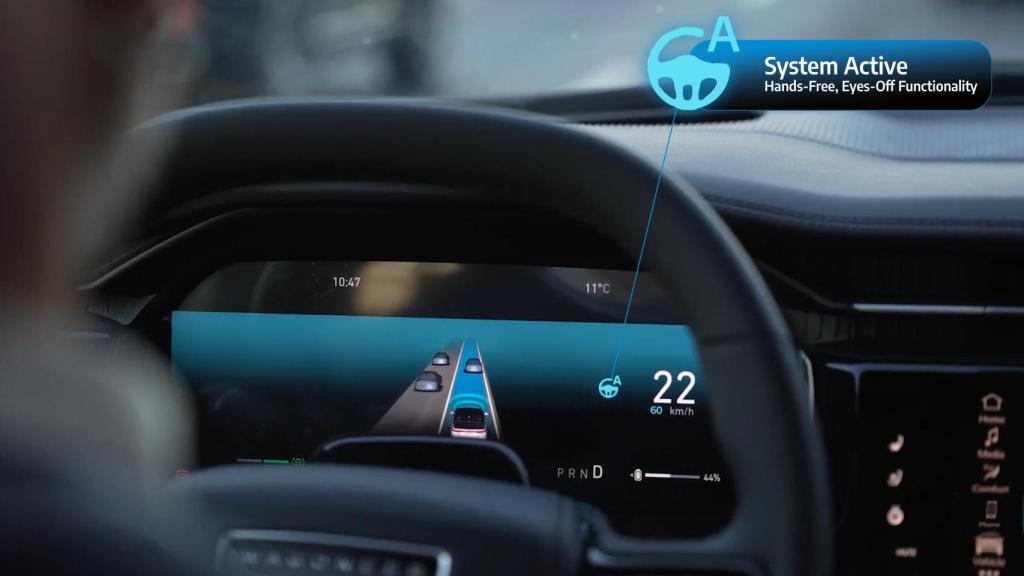 Este sistema de Stellantis es un nivel 3 de conducción semiautónoma.