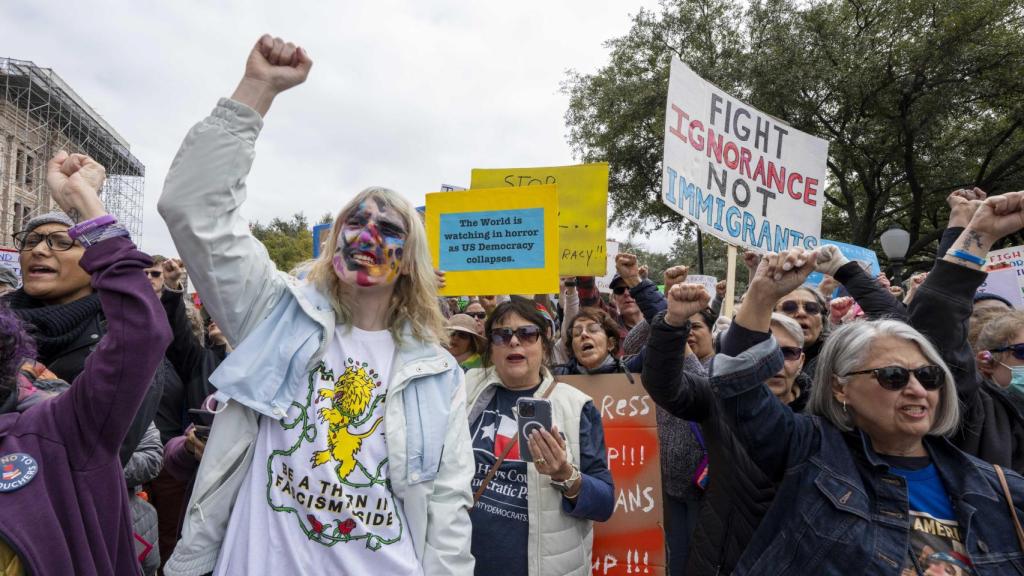 Manifestación contra las políticas migratorias de Trump en Austin (EEUU).