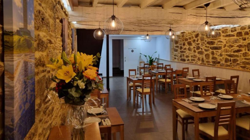 El interior de Redes, en Santiago.