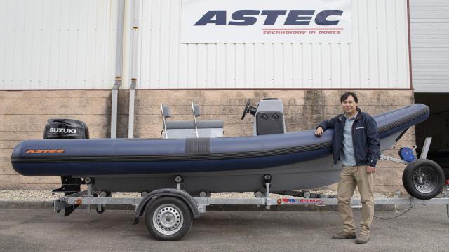 Cho es el director general de 'Estaleiros Do Norte', cuya marca comercial es Astec Boats. Su astillero se encuentra en la región del Miño, cuna de las narcolanchas españolas.