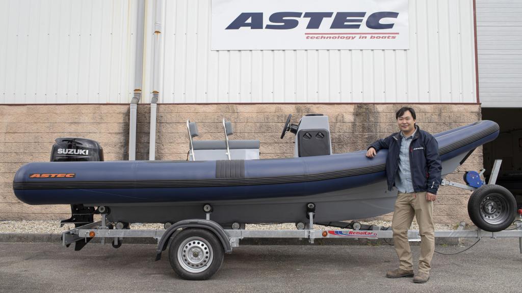 Cho es el director general de 'Estaleiros Do Norte', cuya marca comercial es Astec Boats. Su astillero se encuentra en la región del Miño, cuna de las narcolanchas españolas.