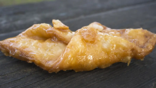 Imagen de un pestiño, típico en Semana Santa.