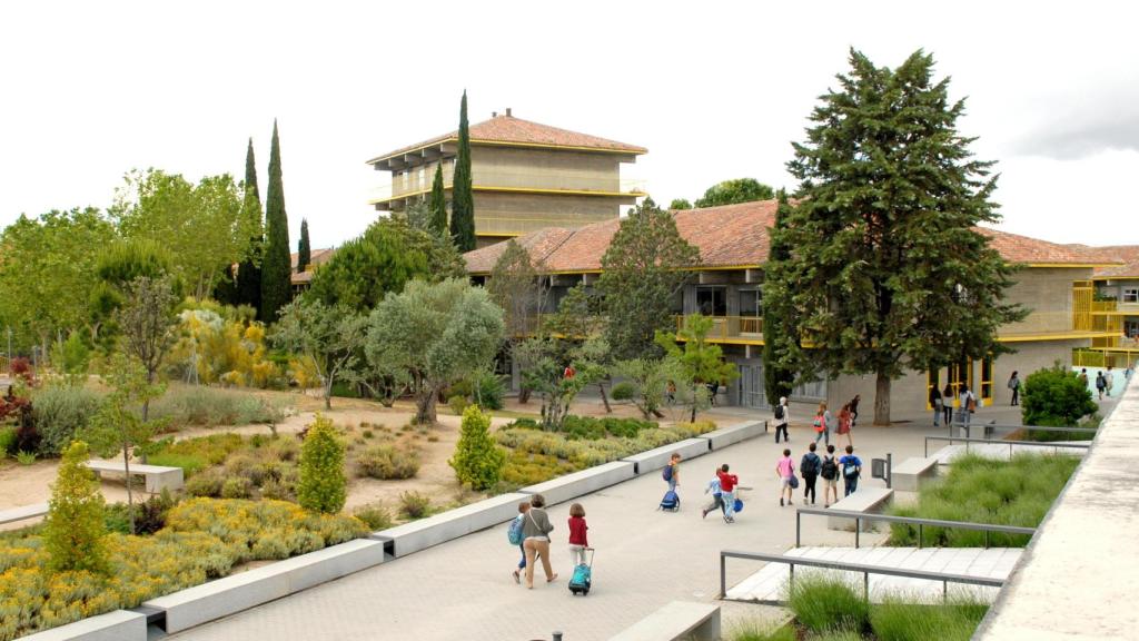 La relevancia de la arquitectura en la pedagogía. Un modelo: el colegio “Estudio”