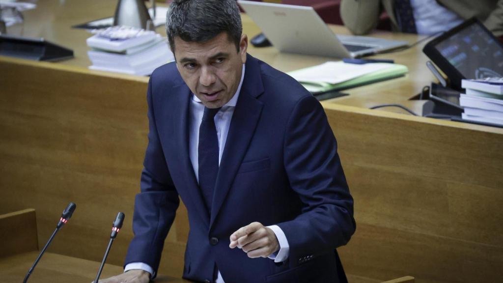 Carlos Mazón durante el pleno de Les Corts de este jueves. José Cuéllar