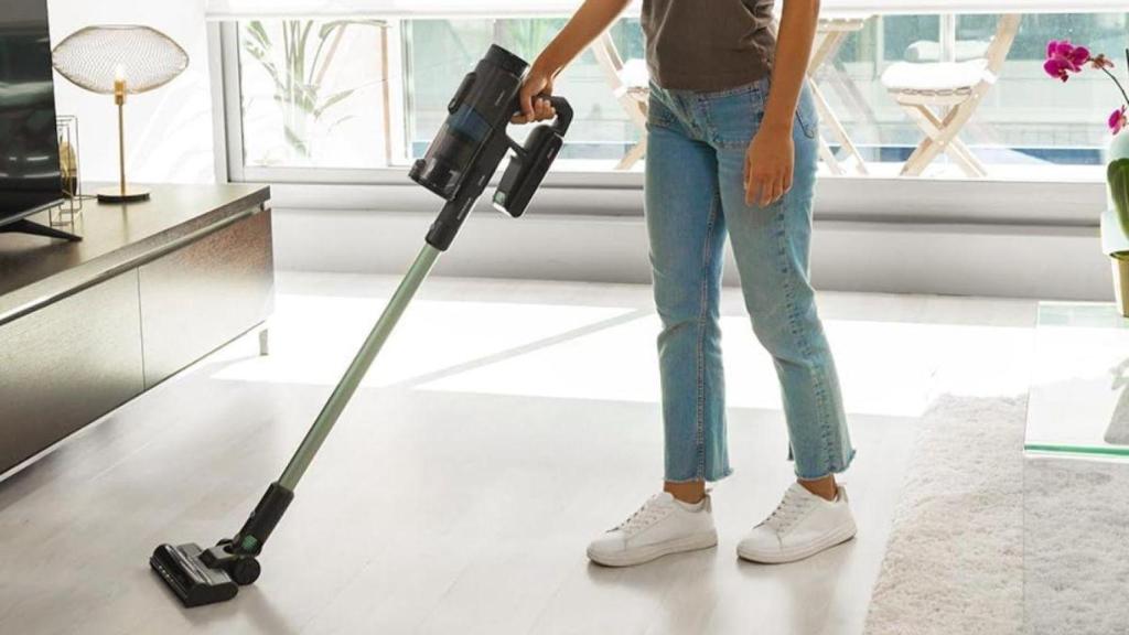 El aspirador sin cable que te hace la vida más fácil: 3 en 1, líder de ventas y rebajado casi a mitad de precio