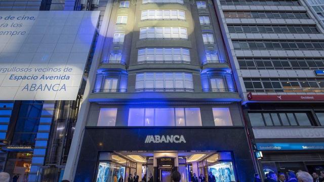 Fachada del edificio ABANCA Espacio Avenida en A Coruña