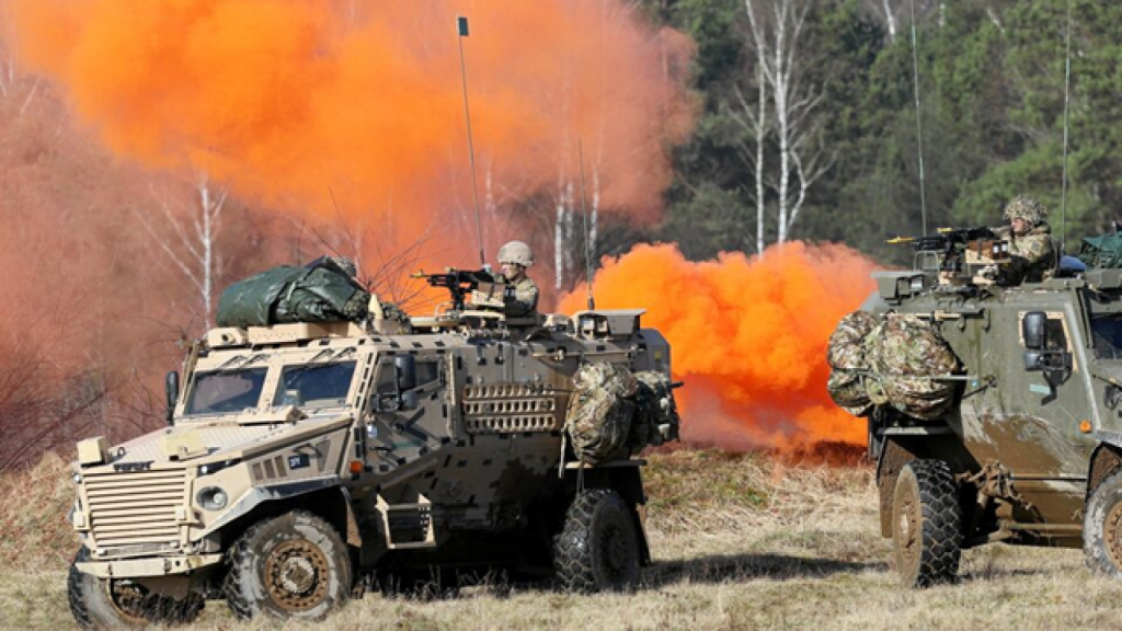 Tropas de la OTAN hacen maniobras en Polonia.