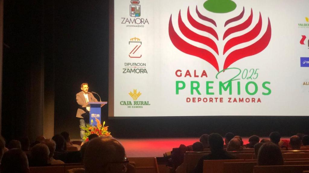 El Teatro Ramos Carrión ha acogido la segunda edición de la Gala del Deporte de Zamora