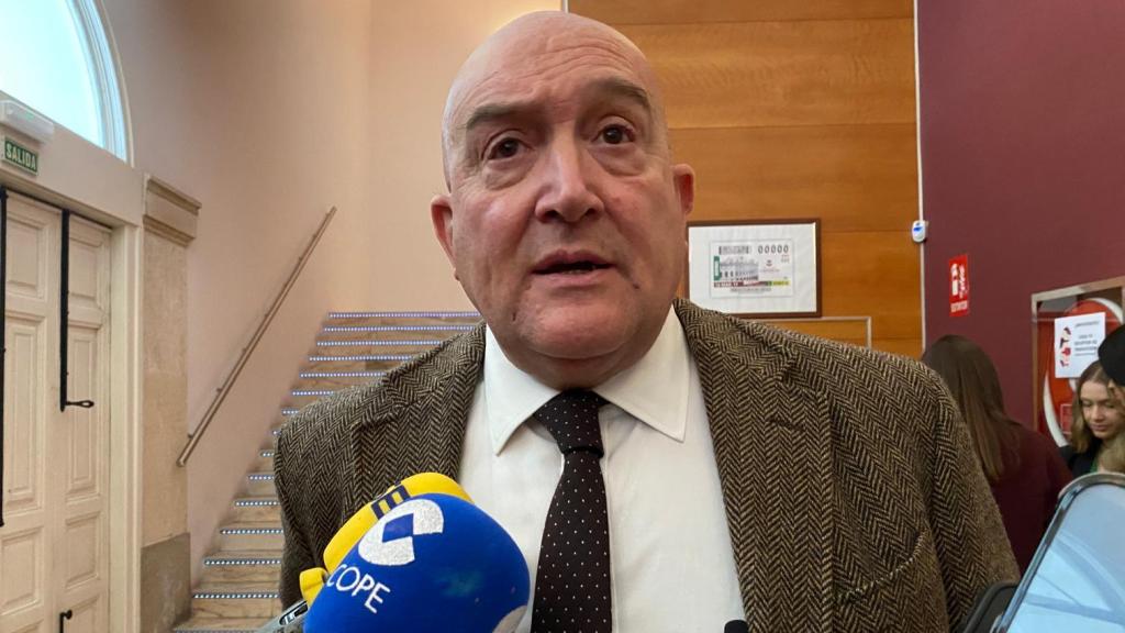 El alcalde de Valladolid, Jesús Julio Carnero, en declaraciones a los medios tras el VIII Foro de Cultura