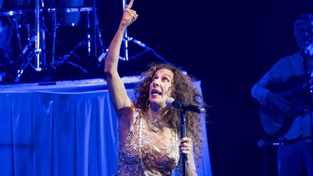 Rosario Flores homenajea a su madre.