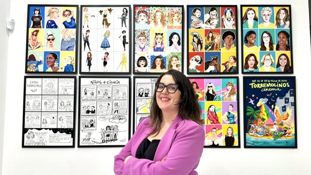 Estefanía Martínez (Pedrita Parker), en su exposición en la Casa de Socorro.