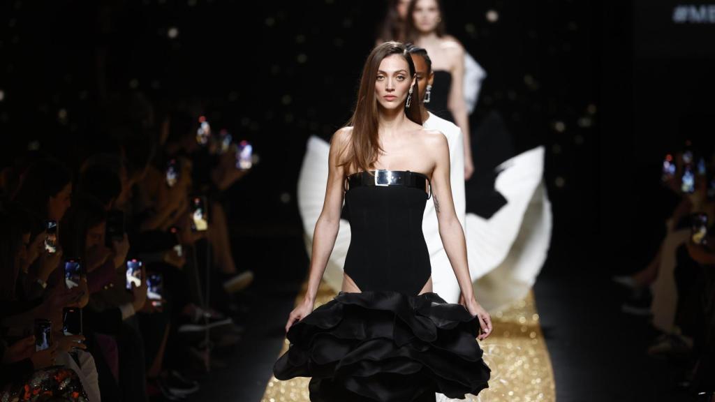 Detalle del desfile de Isabel Sanchis.